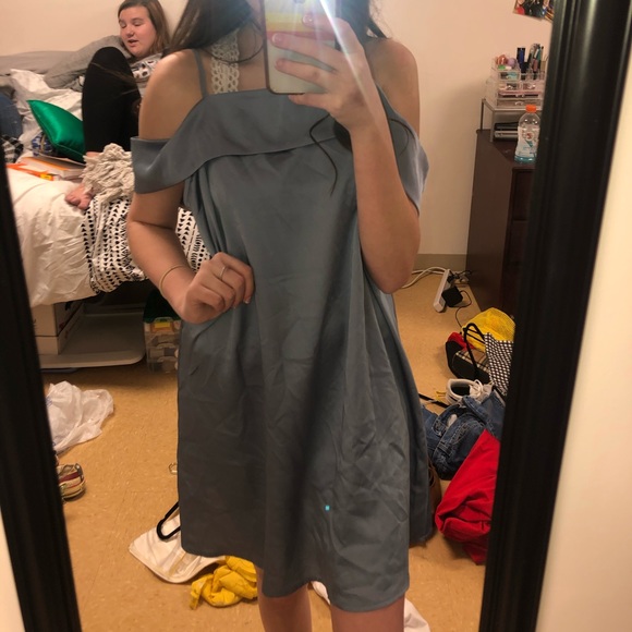 Light Blue Satin short dress - Picture 2 of 4